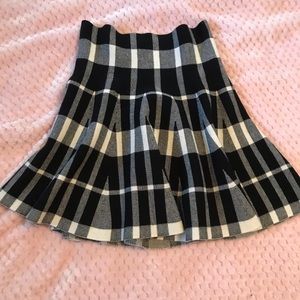 Very high waisted skirt